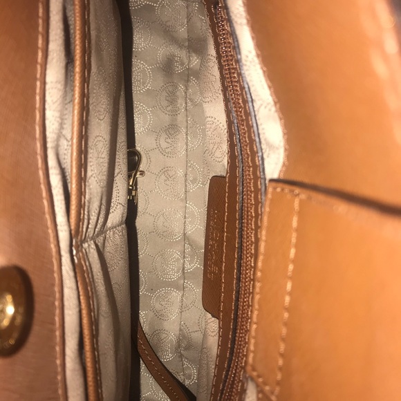 Michael Kors Hamilton Med Lock & Key Brown Leather - Picture 7 of 9